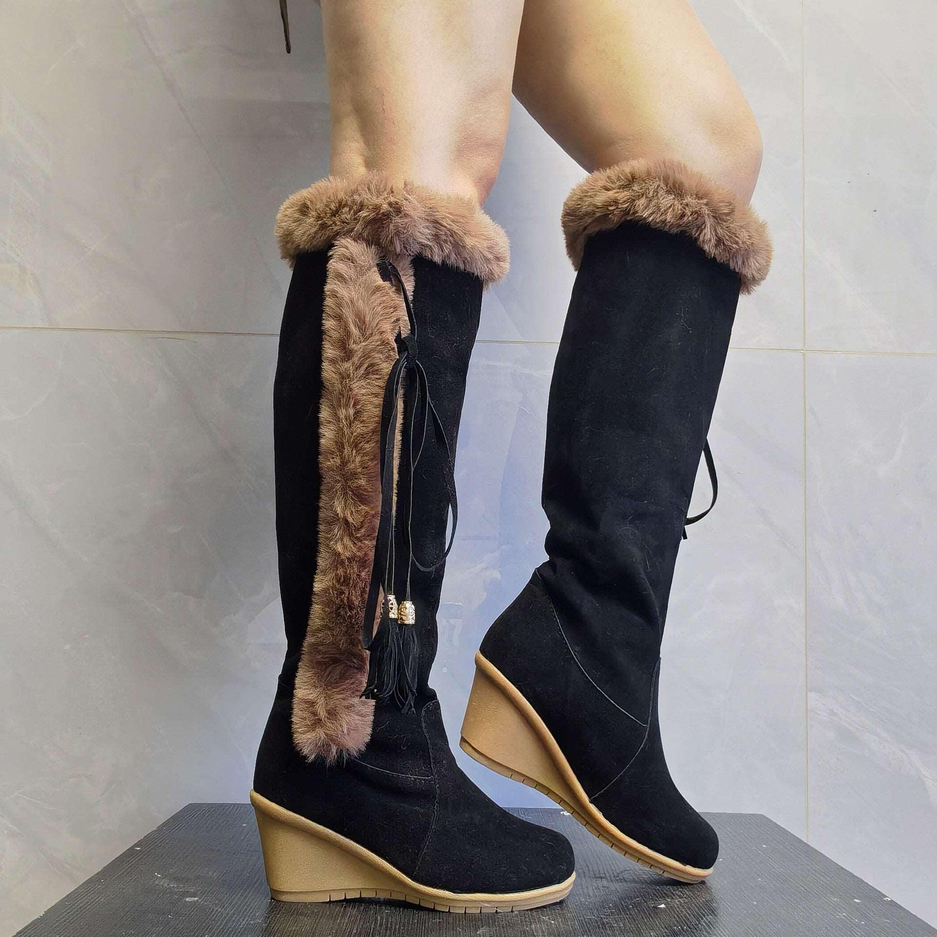 Stylish Women's Plush Wedge Combat Boots - Alartis
