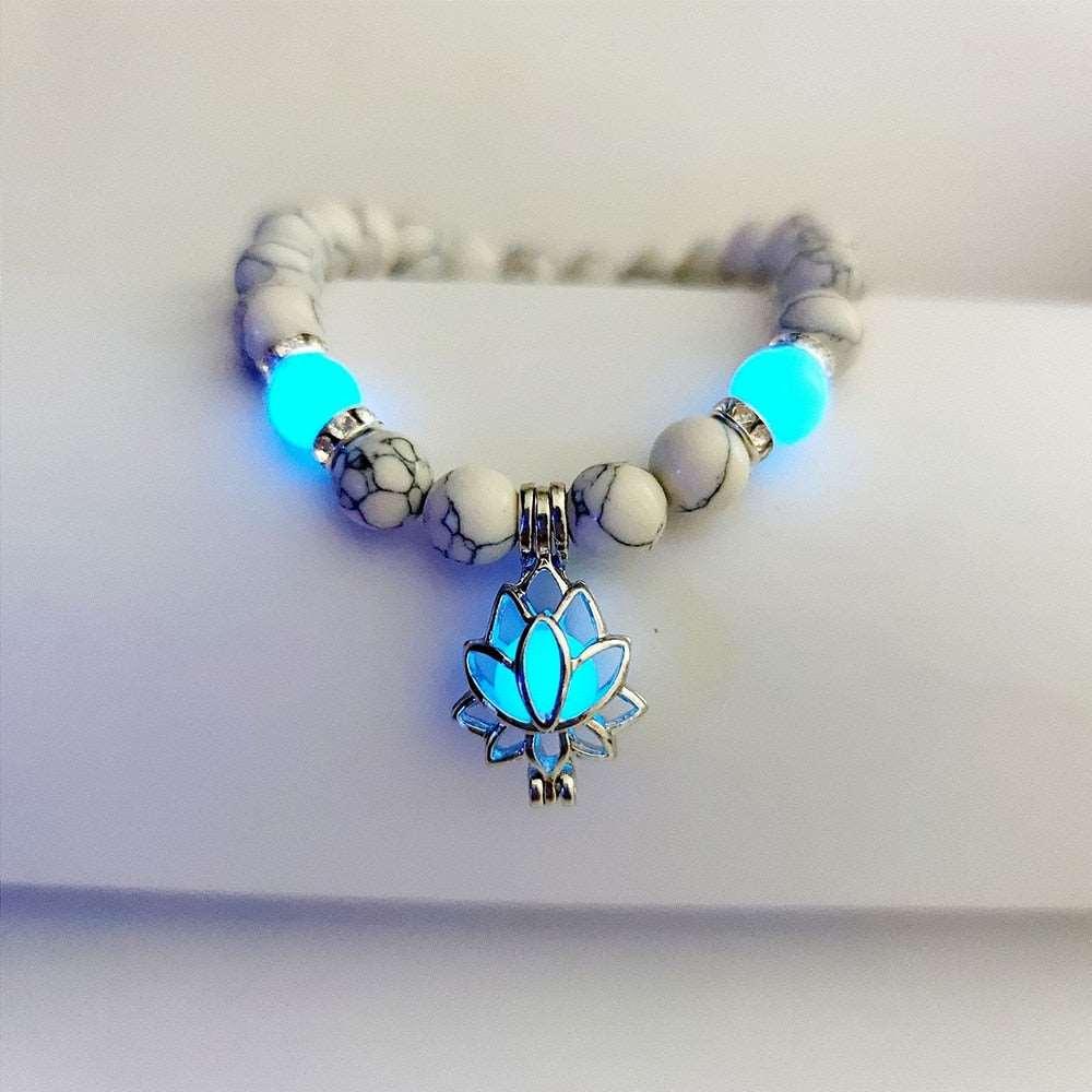 Energizing Natural Stone Charm Bracelet Glowing in the Dark - Alartis